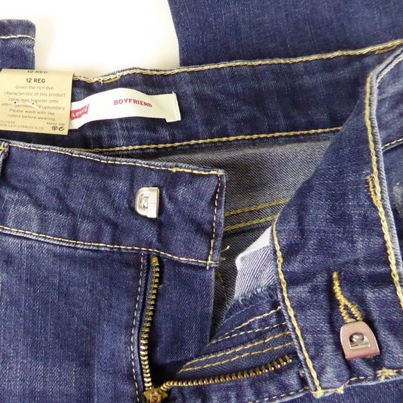 Levi’s Boyfriend Ripped & Repaired Stretch Jeans - Picture 5 of 6
